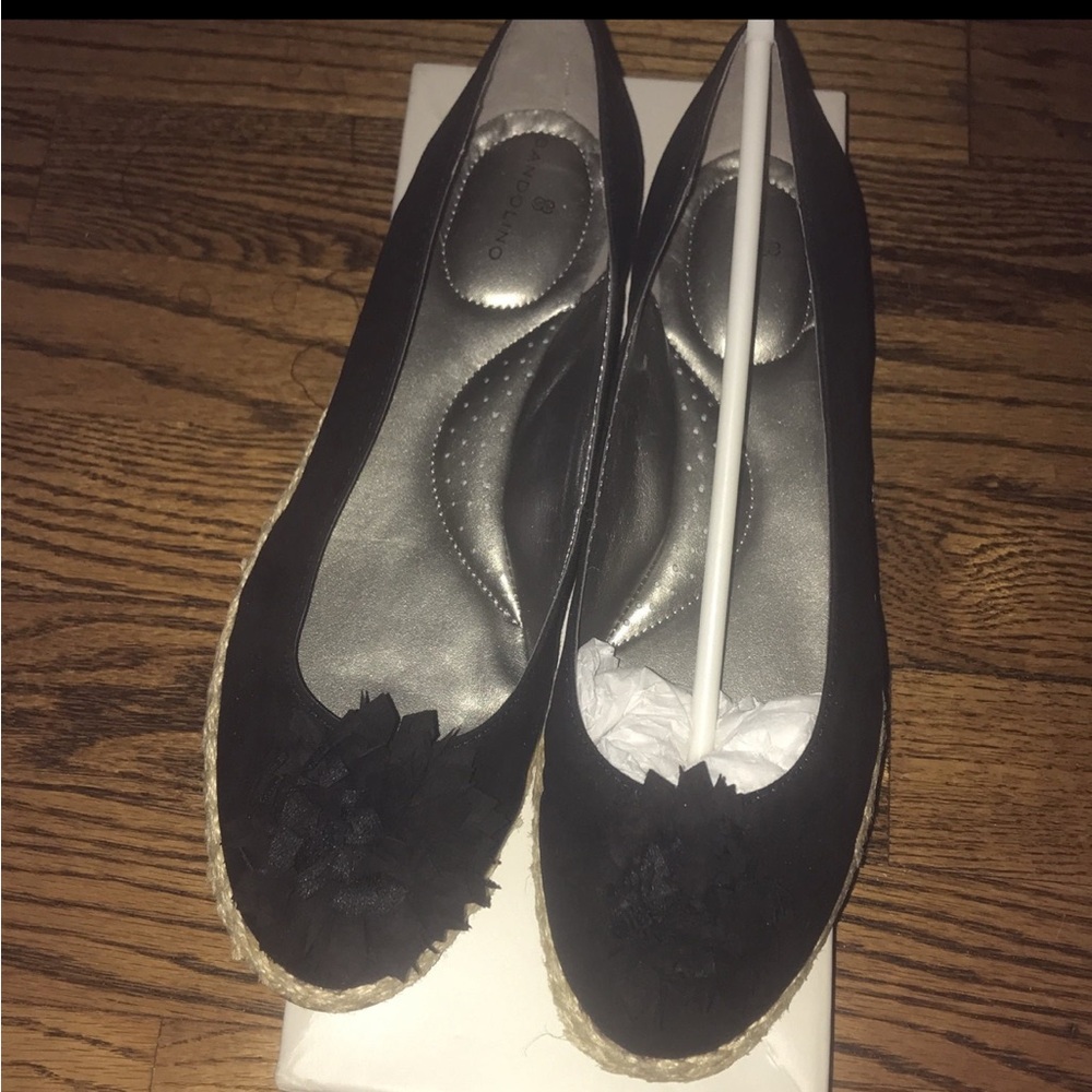 New in box / Chic Black Espadrille Flats